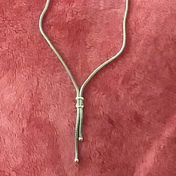 🌹necklace with unique links and pendant.  2 tone and small stones - Picture 5 of 12